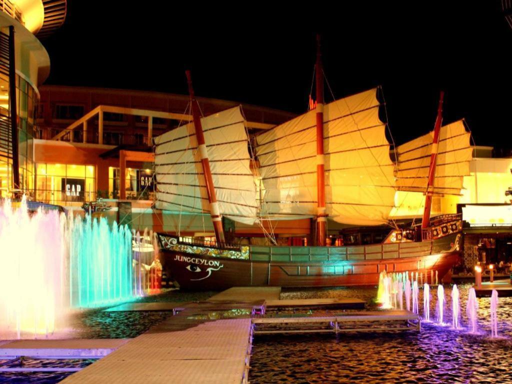 Hotel Azure Bangla Phuket à Patong Extérieur photo