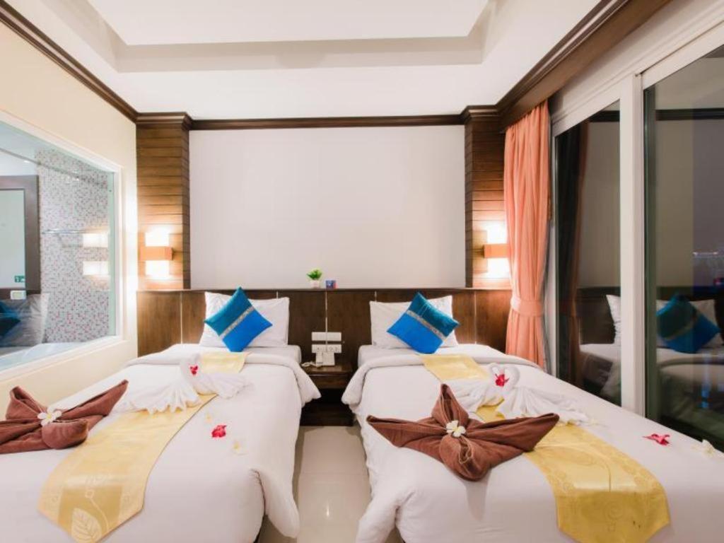 Hotel Azure Bangla Phuket à Patong Extérieur photo