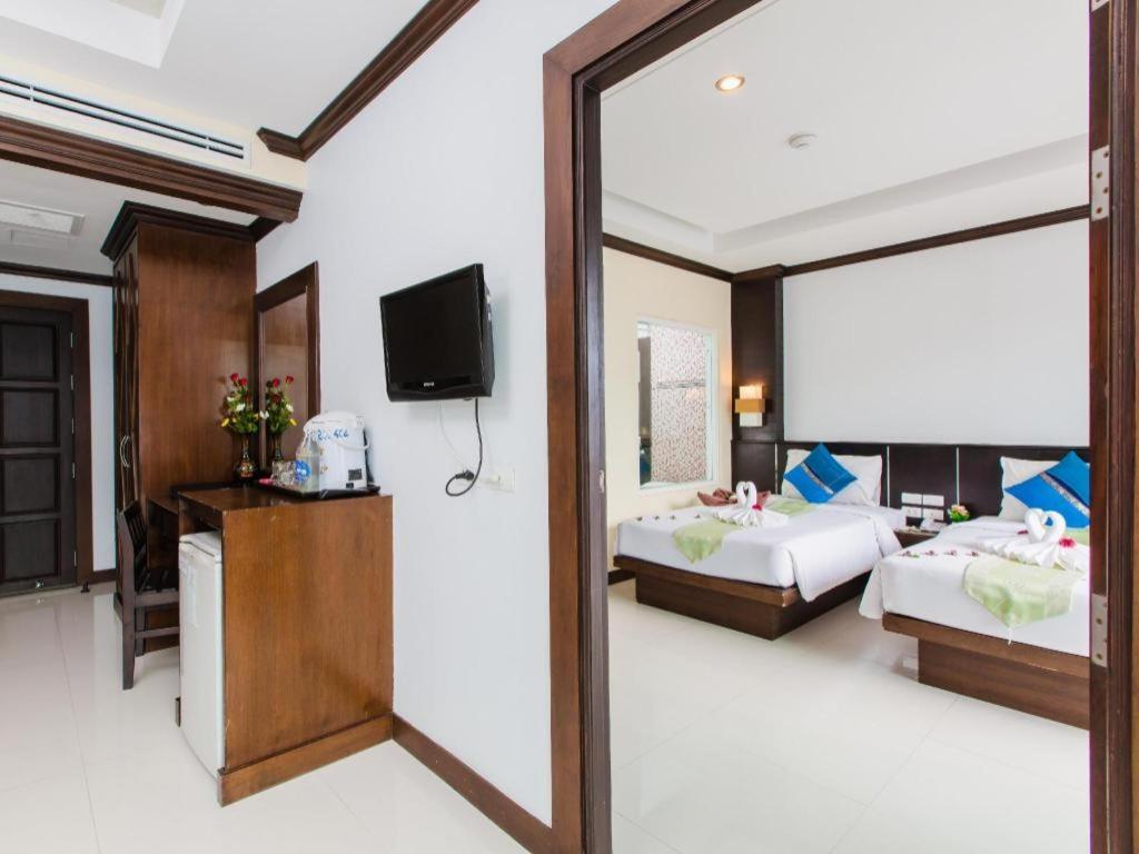 Hotel Azure Bangla Phuket à Patong Extérieur photo