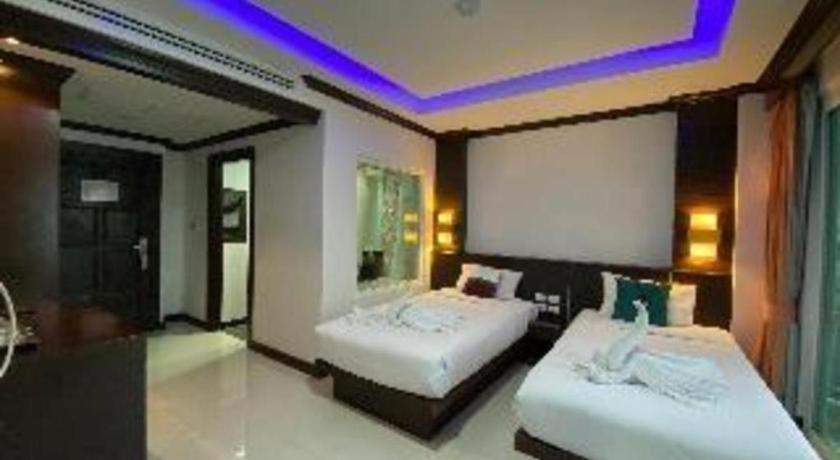 Hotel Azure Bangla Phuket à Patong Extérieur photo