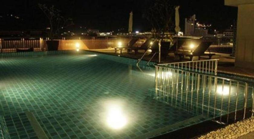 Hotel Azure Bangla Phuket à Patong Extérieur photo