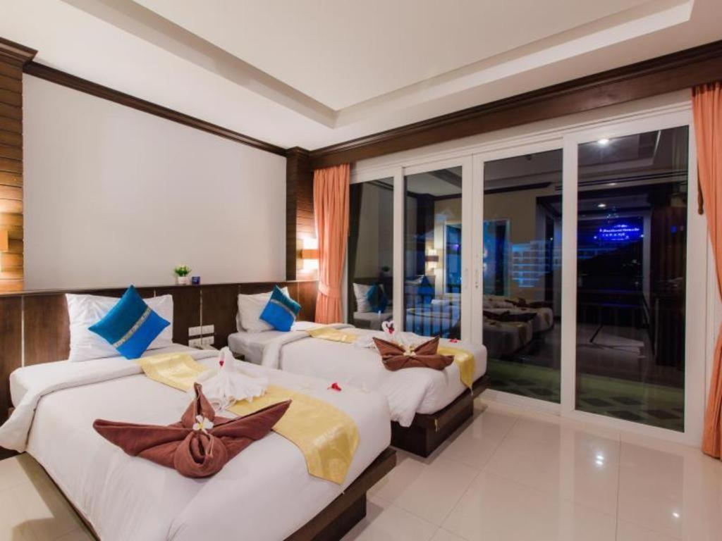 Hotel Azure Bangla Phuket à Patong Extérieur photo